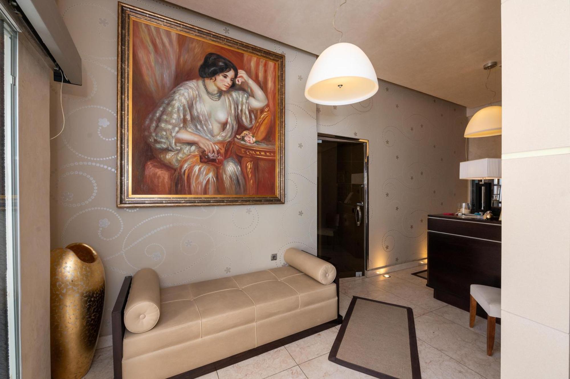 La Boheme Hotel Gythio Buitenkant foto
