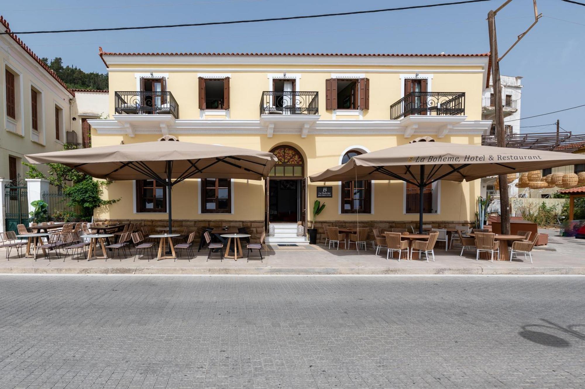 La Boheme Hotel Gythio Buitenkant foto